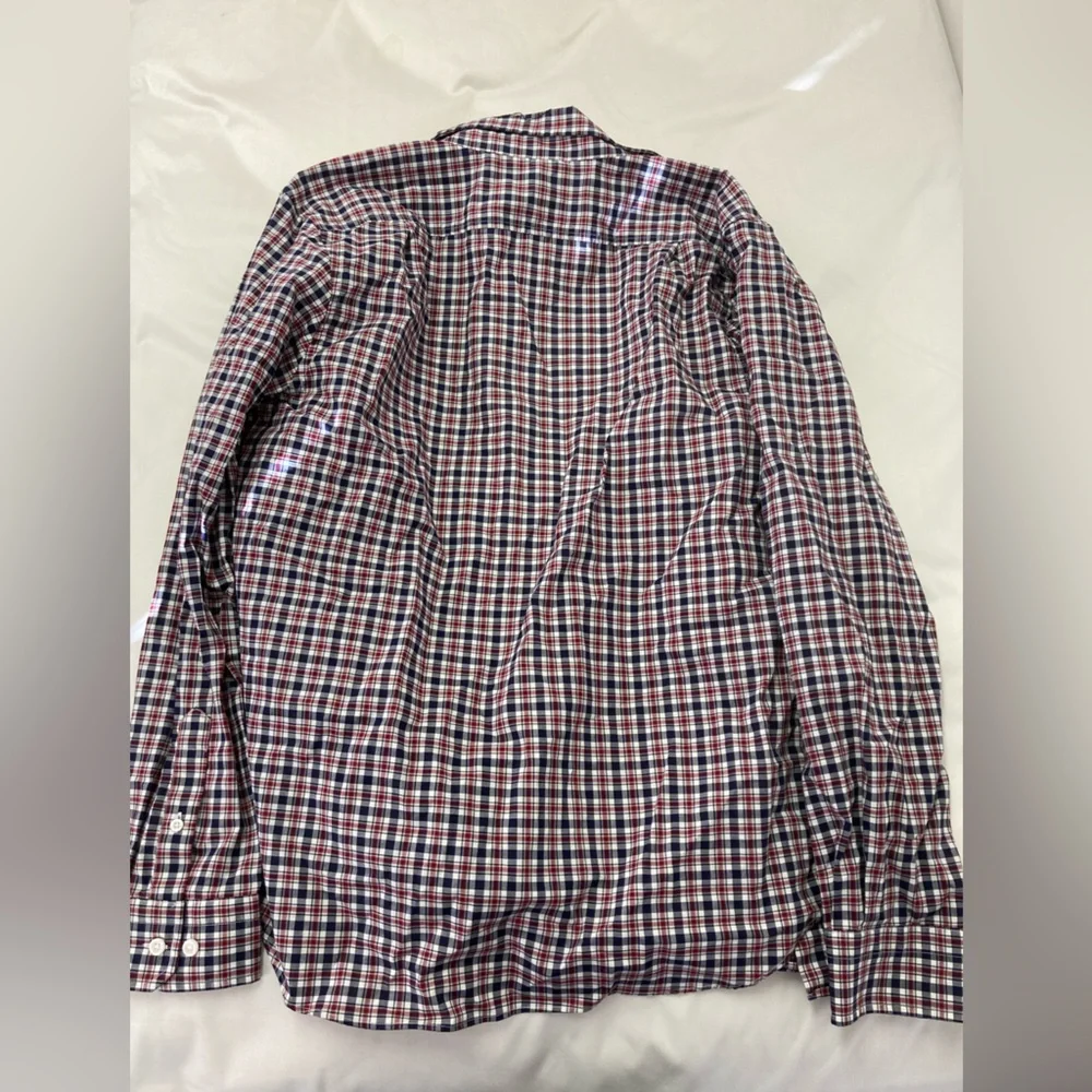 Button down large - Picture 2 of 3